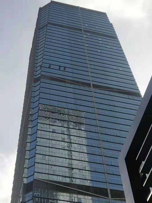 荣超国际商会中心外墙清洗